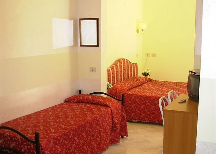 Acomodação com café da manhã  Bed In 4*